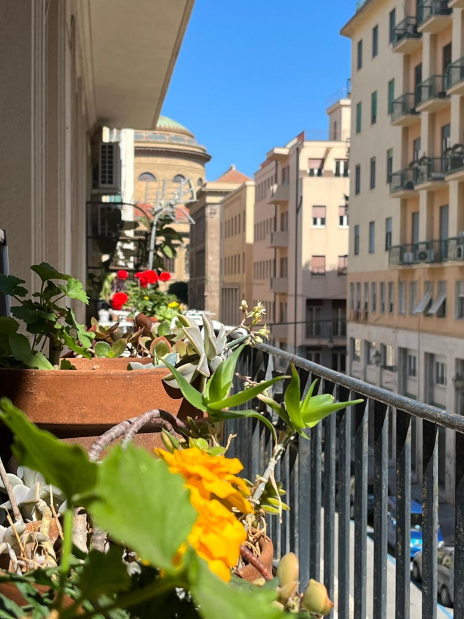 Donizetti 19 Hotell Palermo Eksteriør bilde